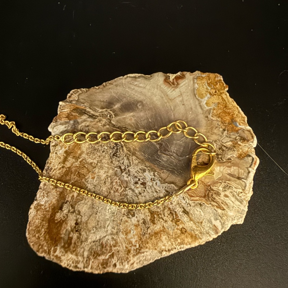 Handmade gold plated rose quartz necklace - Picture 4 of 5